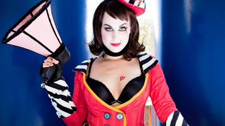 Mad Moxxi Looks Less Bonkers In Person